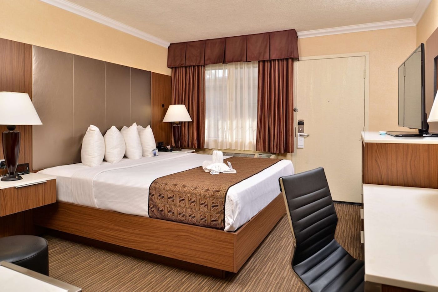 expedia-3159513-10