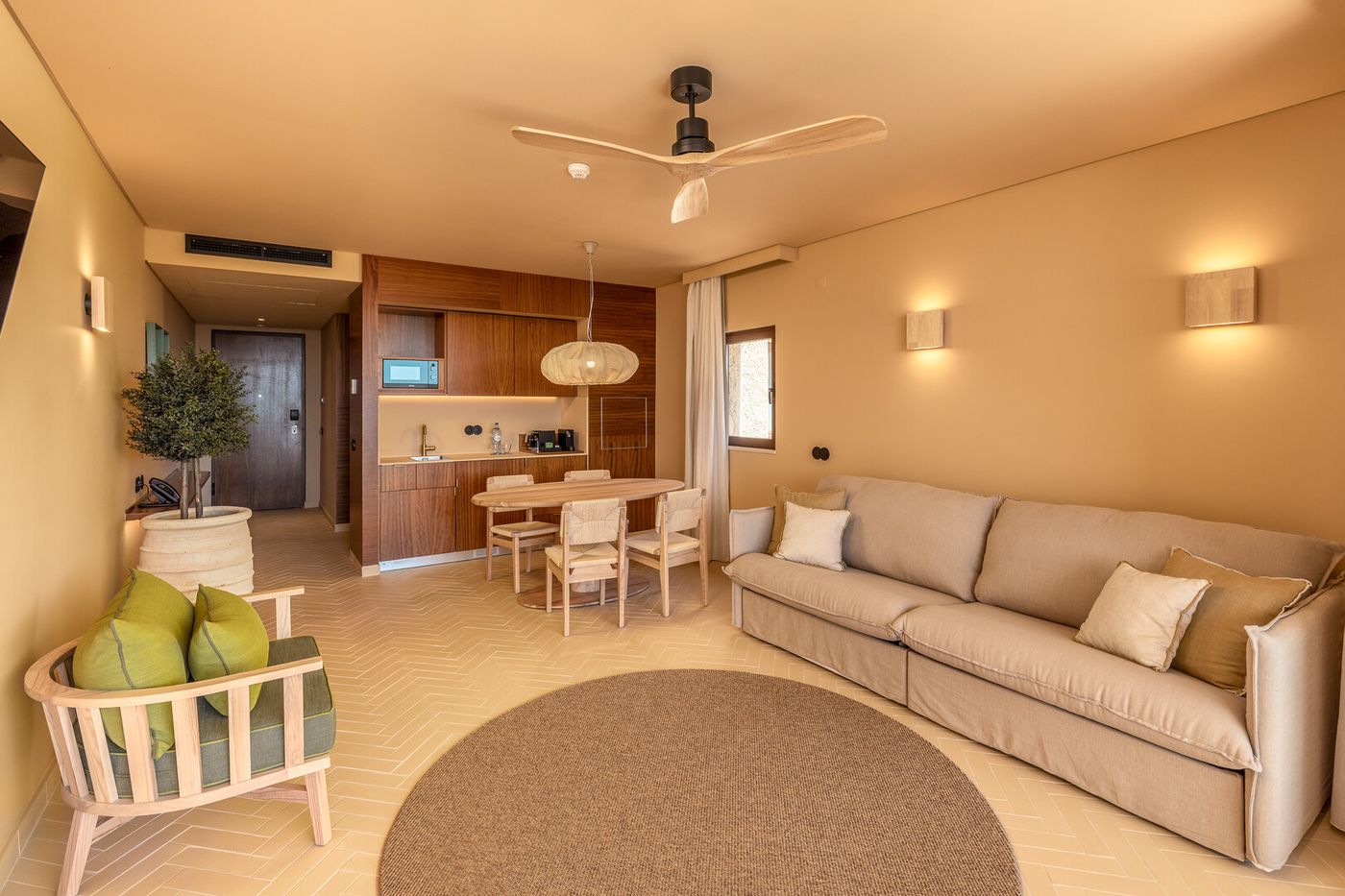 02.02.26 3HB Falesia Beach