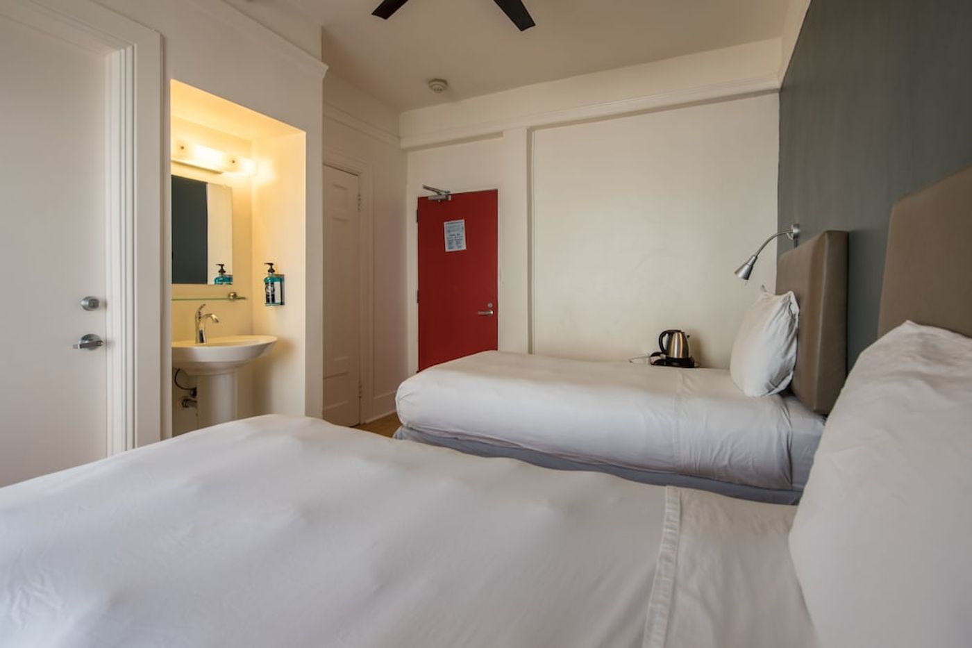 expedia-3159639-17
