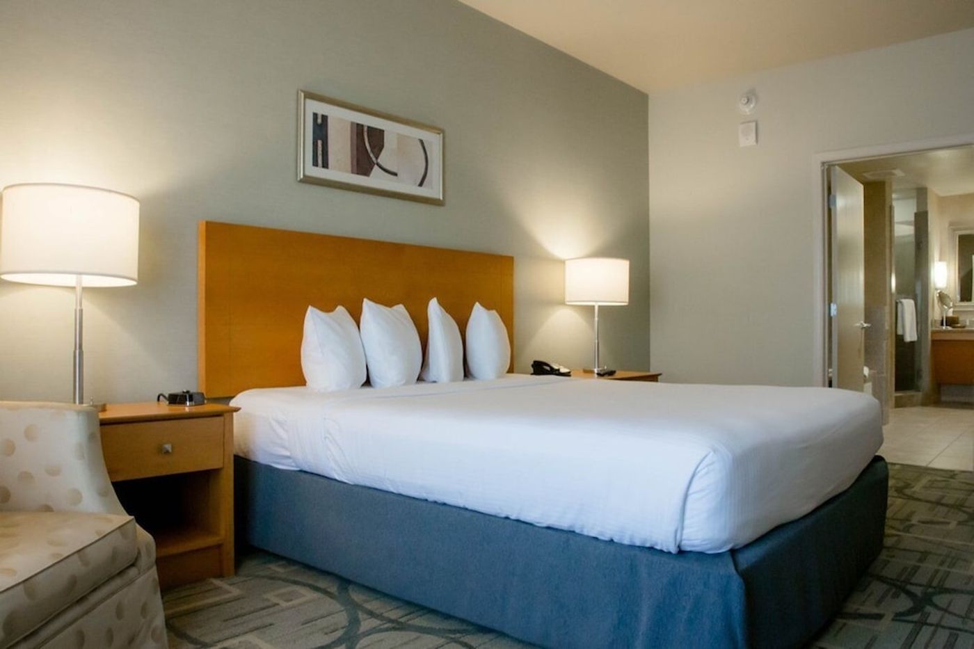 expedia-3159418-18