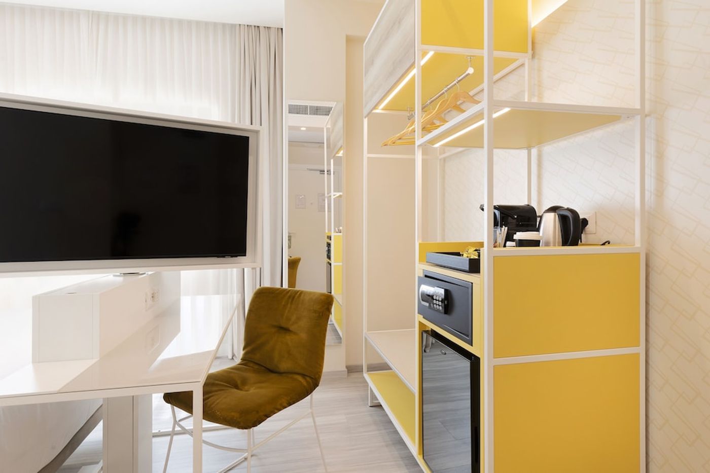 expedia-3160026-25