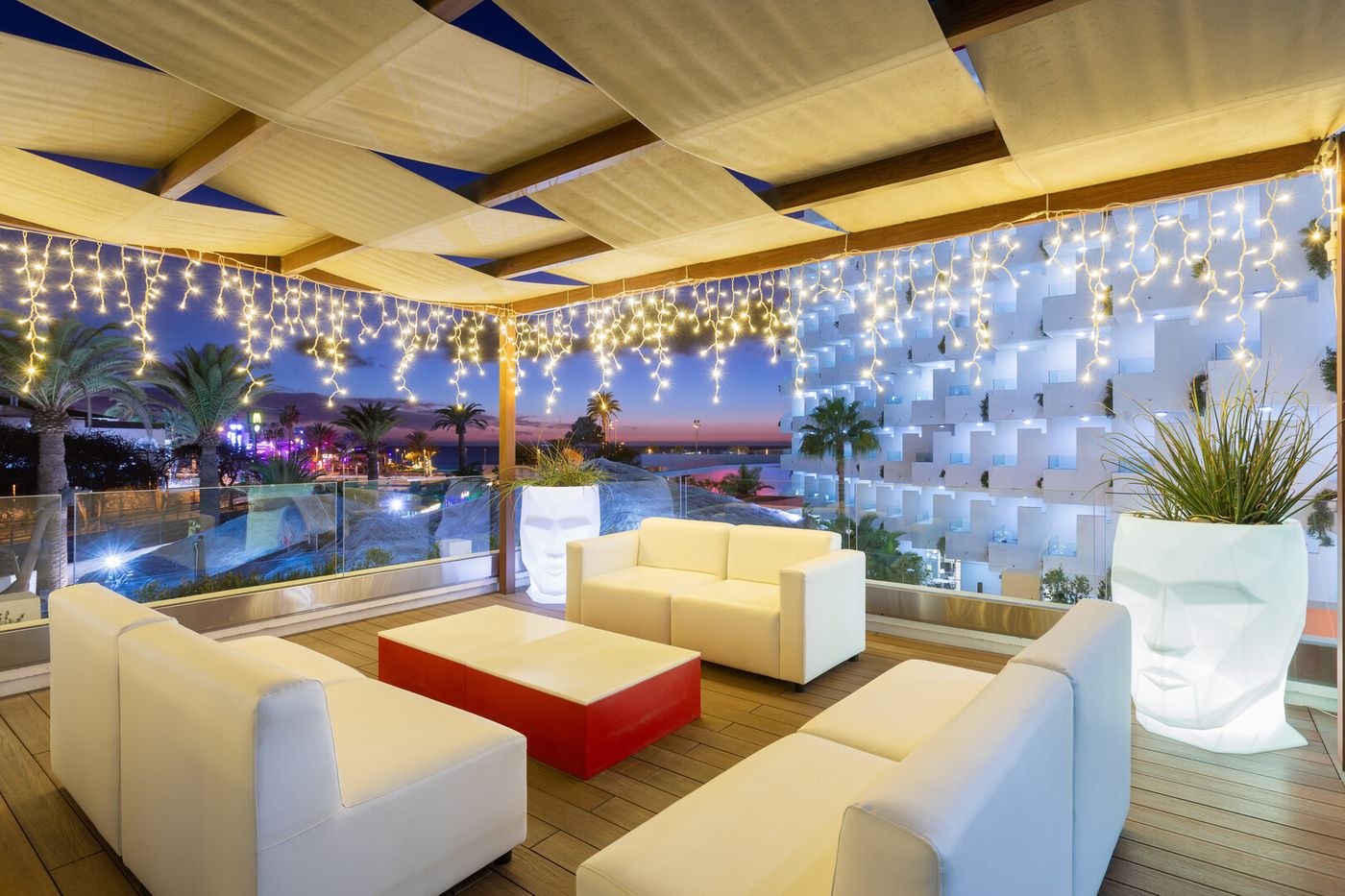 01.06.26 Alexandre Hotel Troya
