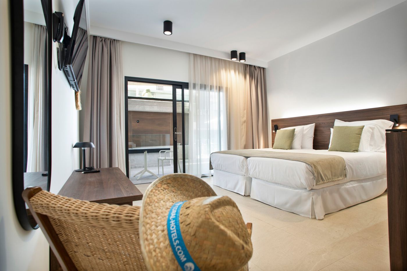 24.02.26 Coral Cotillo Reef