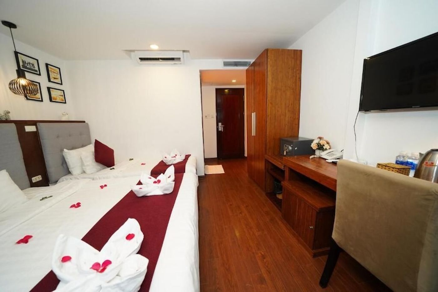 expedia-3161760-16