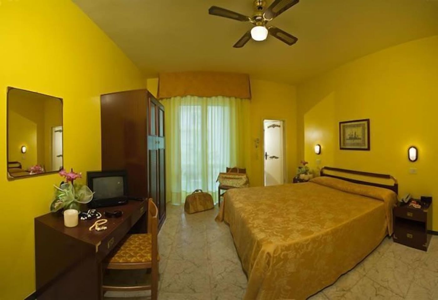 expedia-3166731-4
