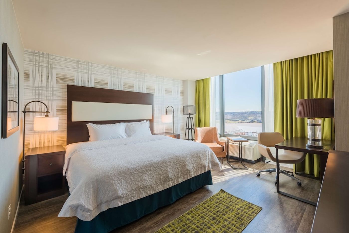 expedia-3159373-16