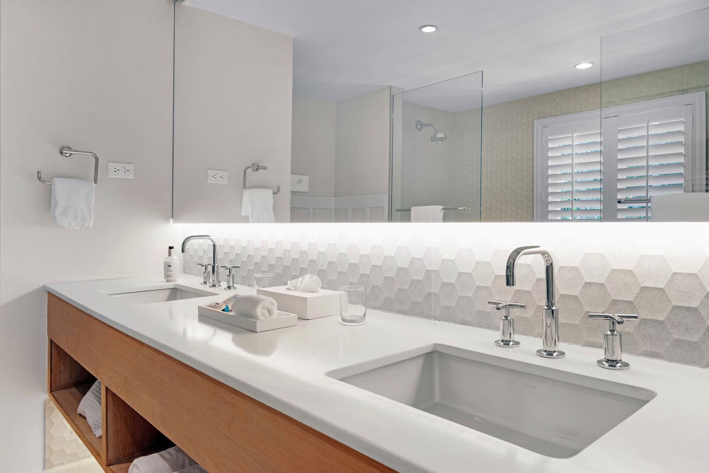 Couples Sans Souci 21.04