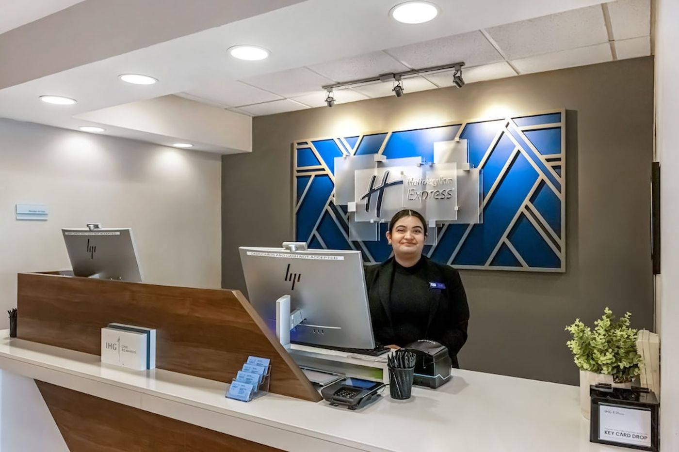 expedia-3162120-10