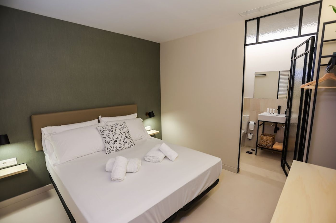 expedia-3164896-12