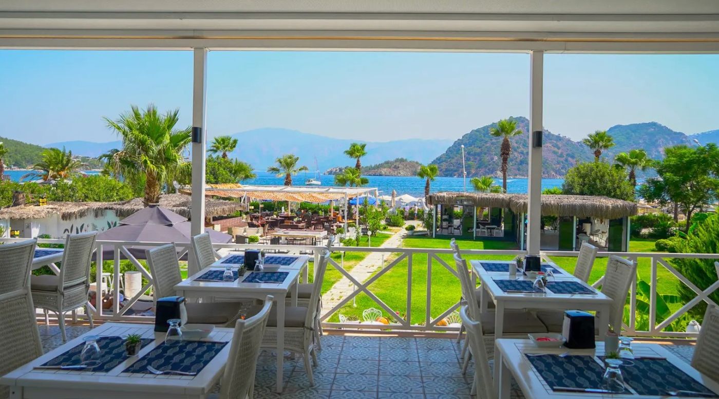 01.04.26 Casa Blanca Hotel 