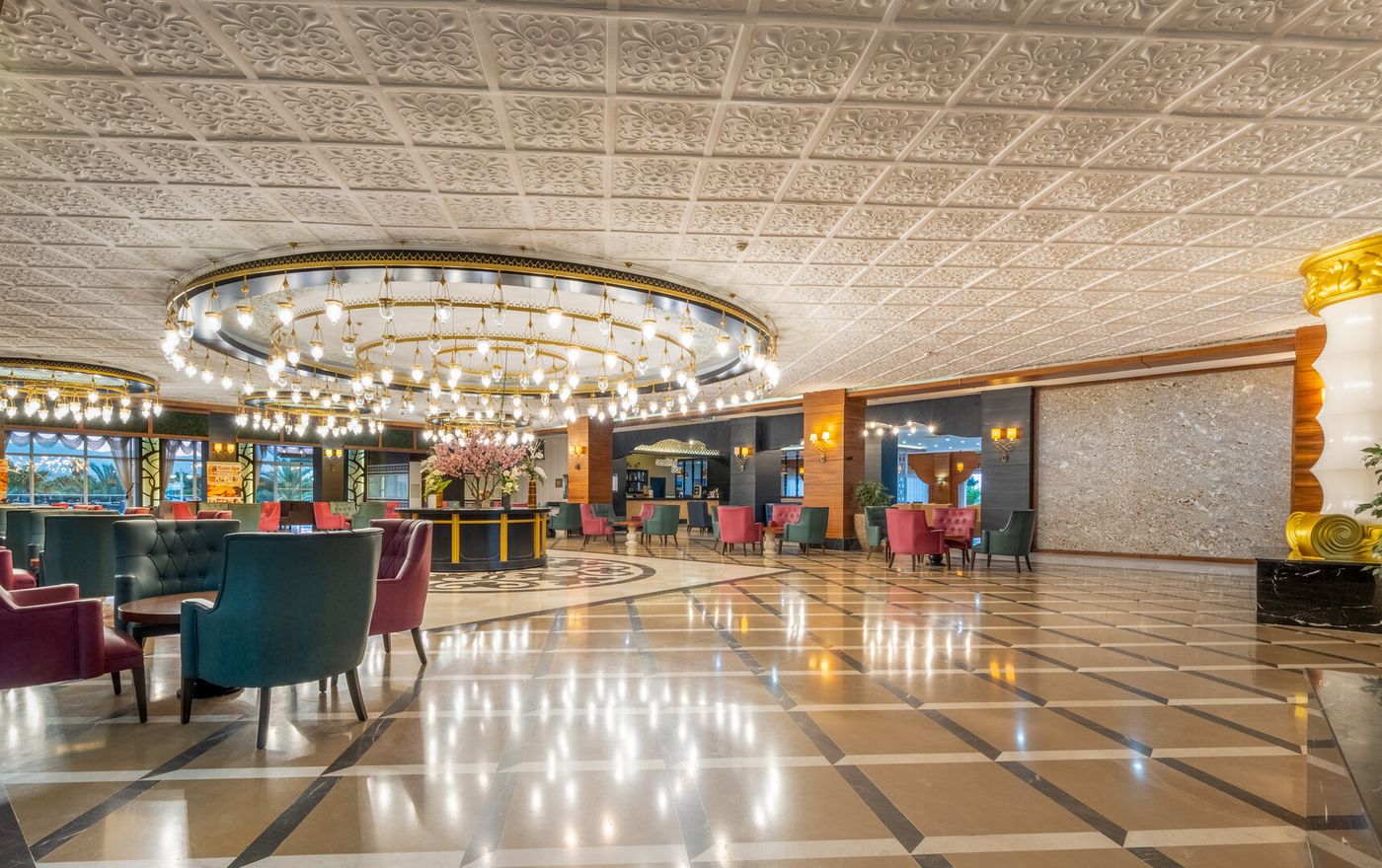 Lake & Riverside Hotel & Spa