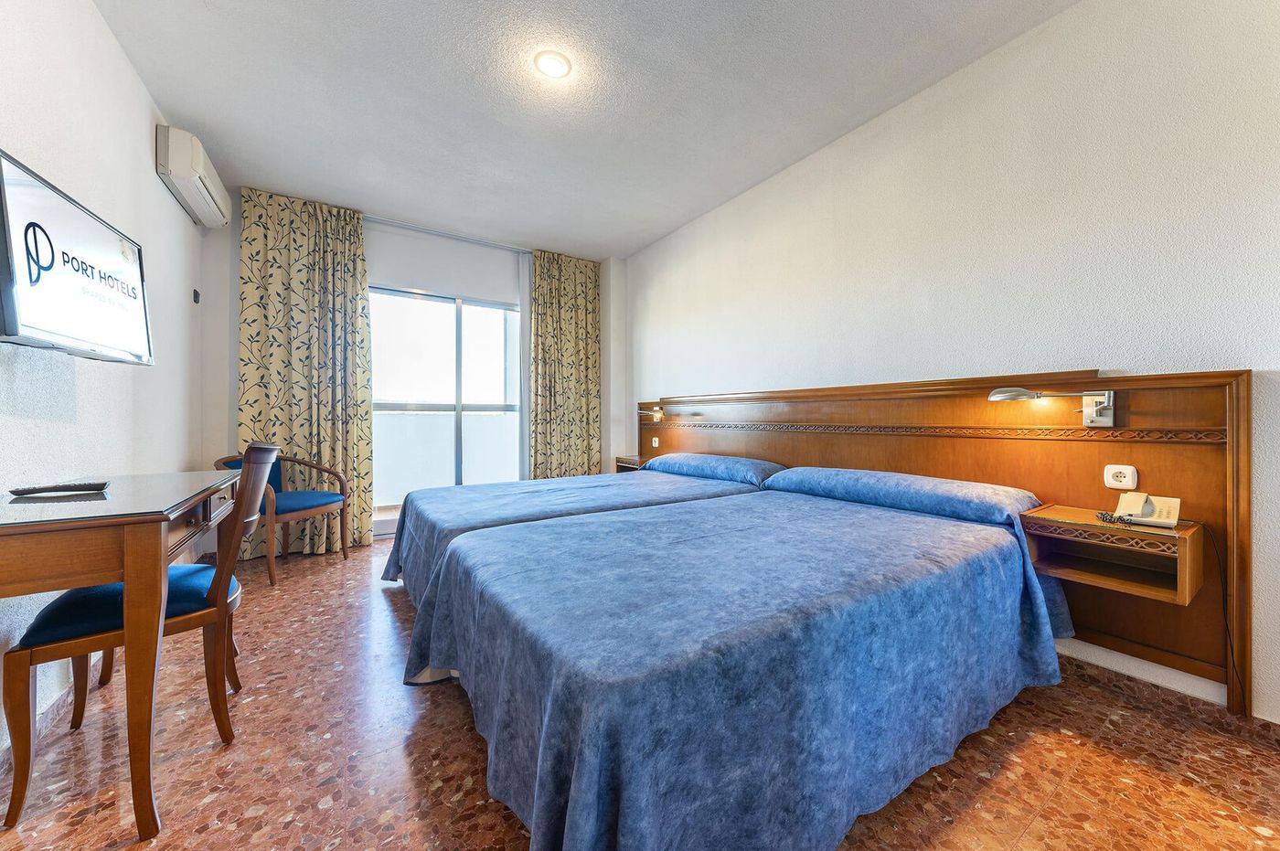 26.05.26 Port Europa Aparthotel