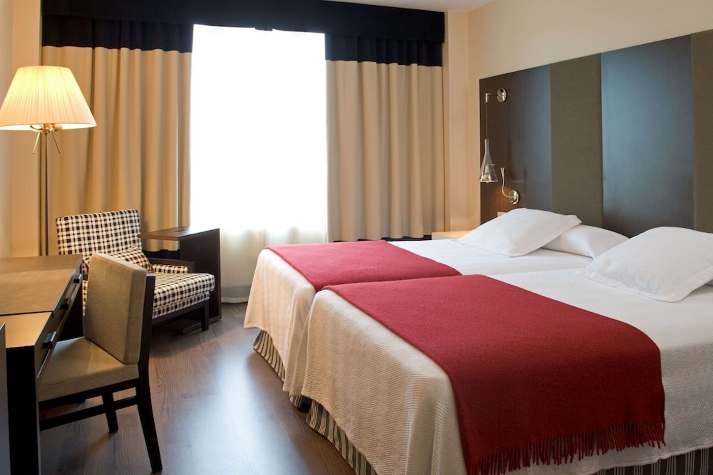 expedia-3159684-4