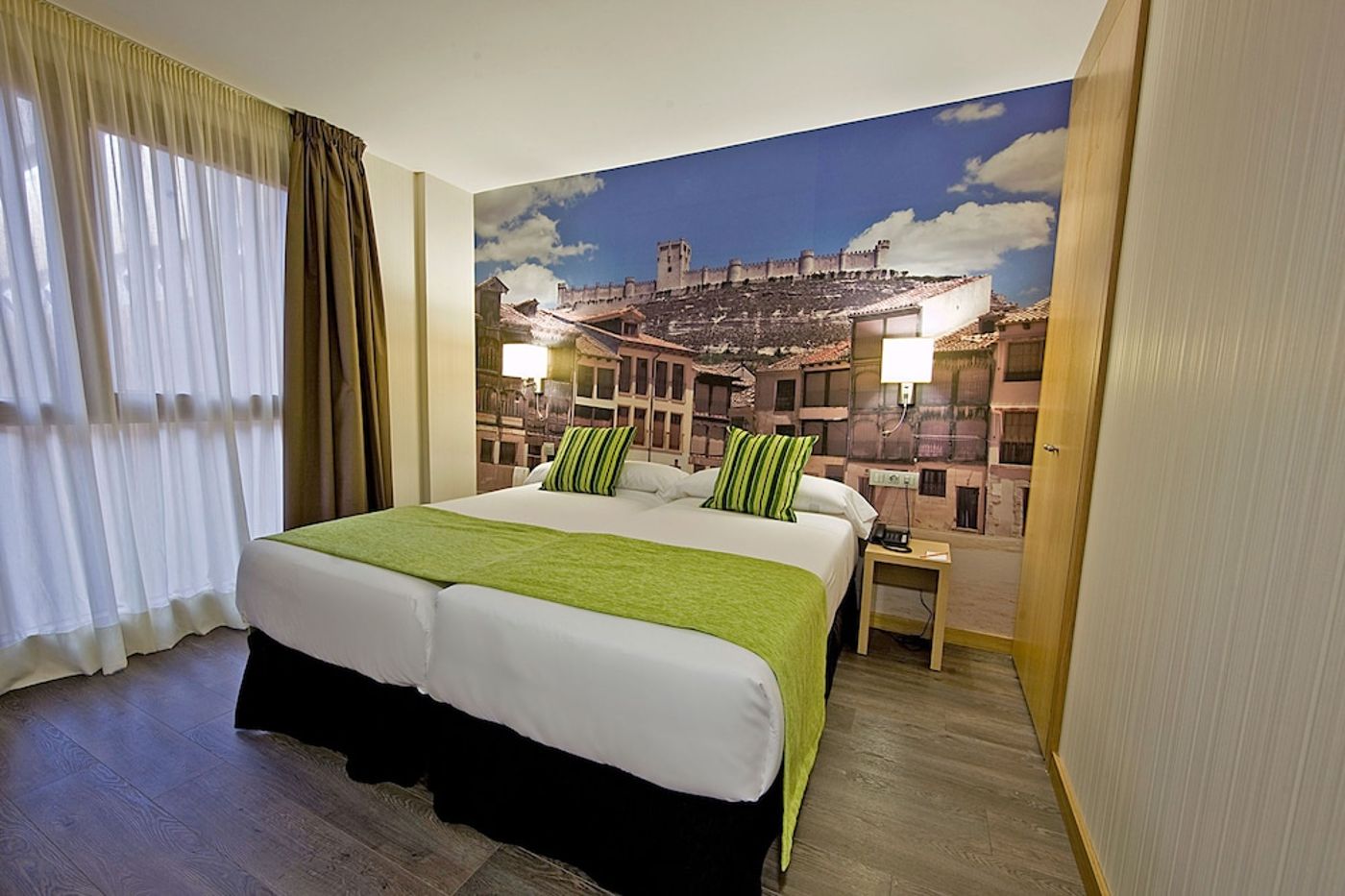 expedia-3159688-16