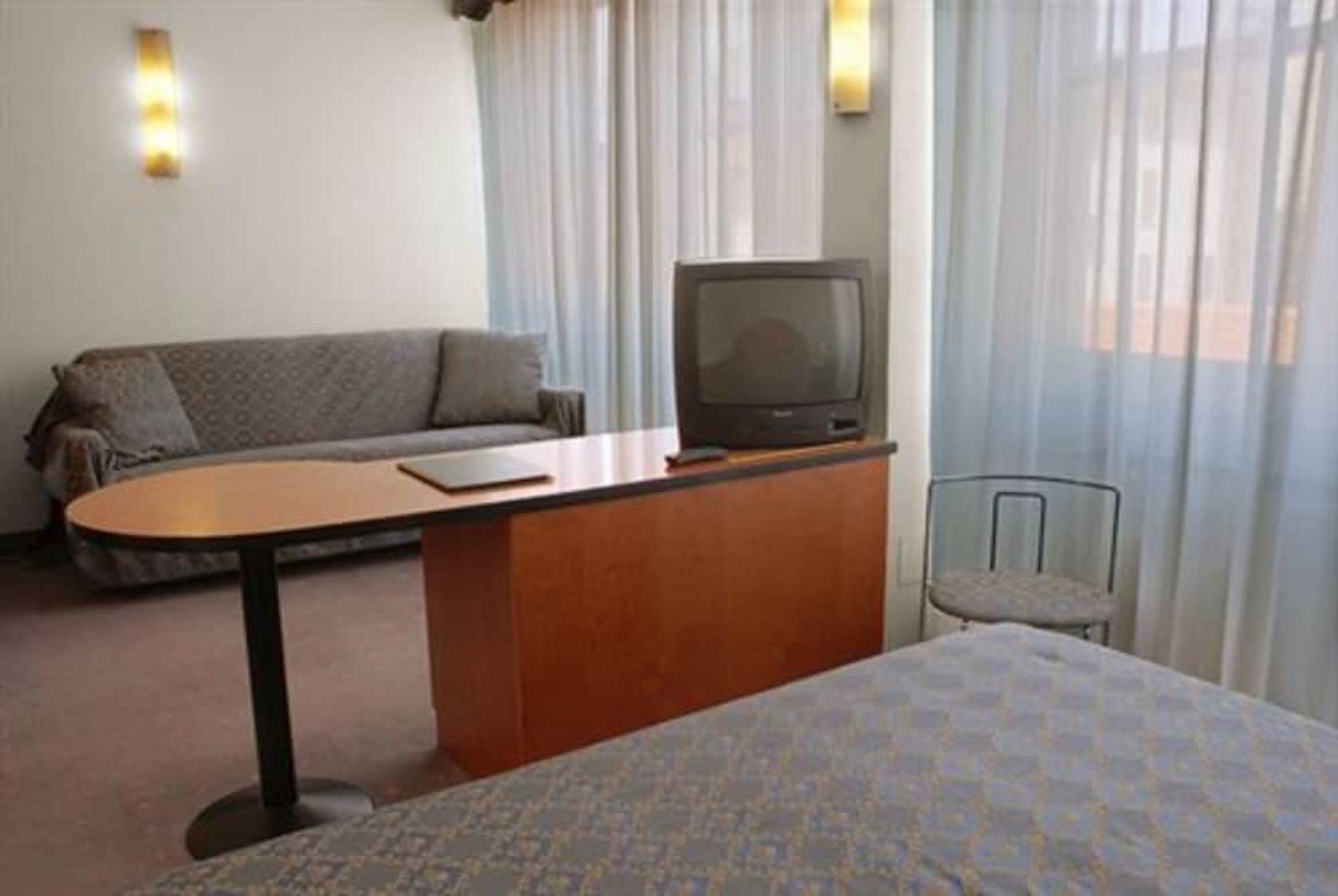 expedia-3159918-16