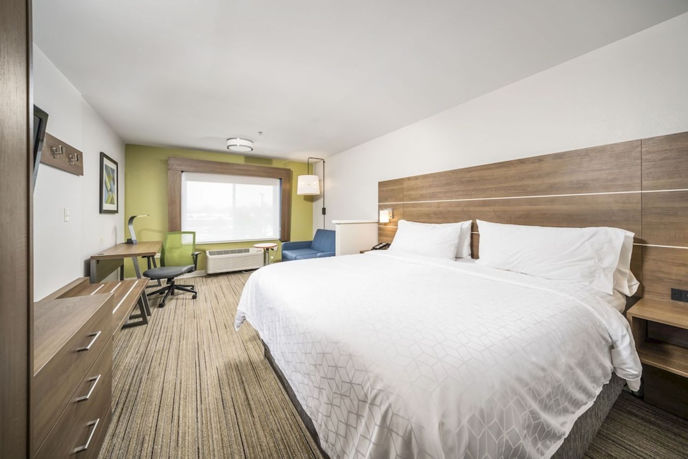 expedia-3162093-18