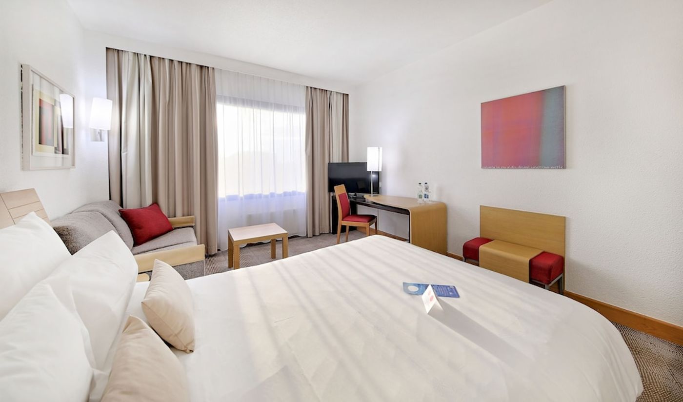 expedia-3157759-27