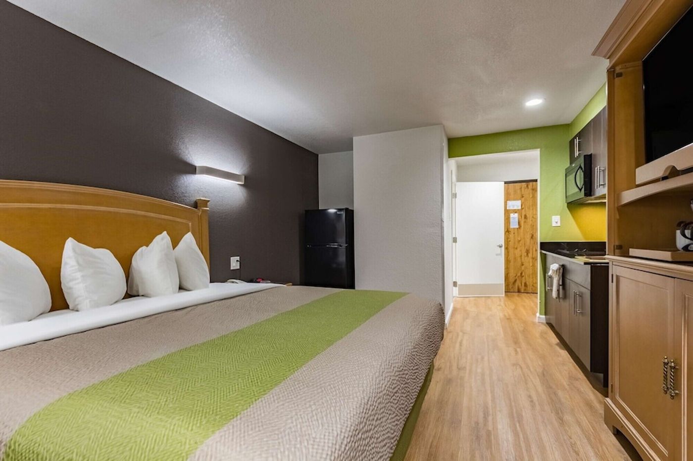expedia-3160520-30