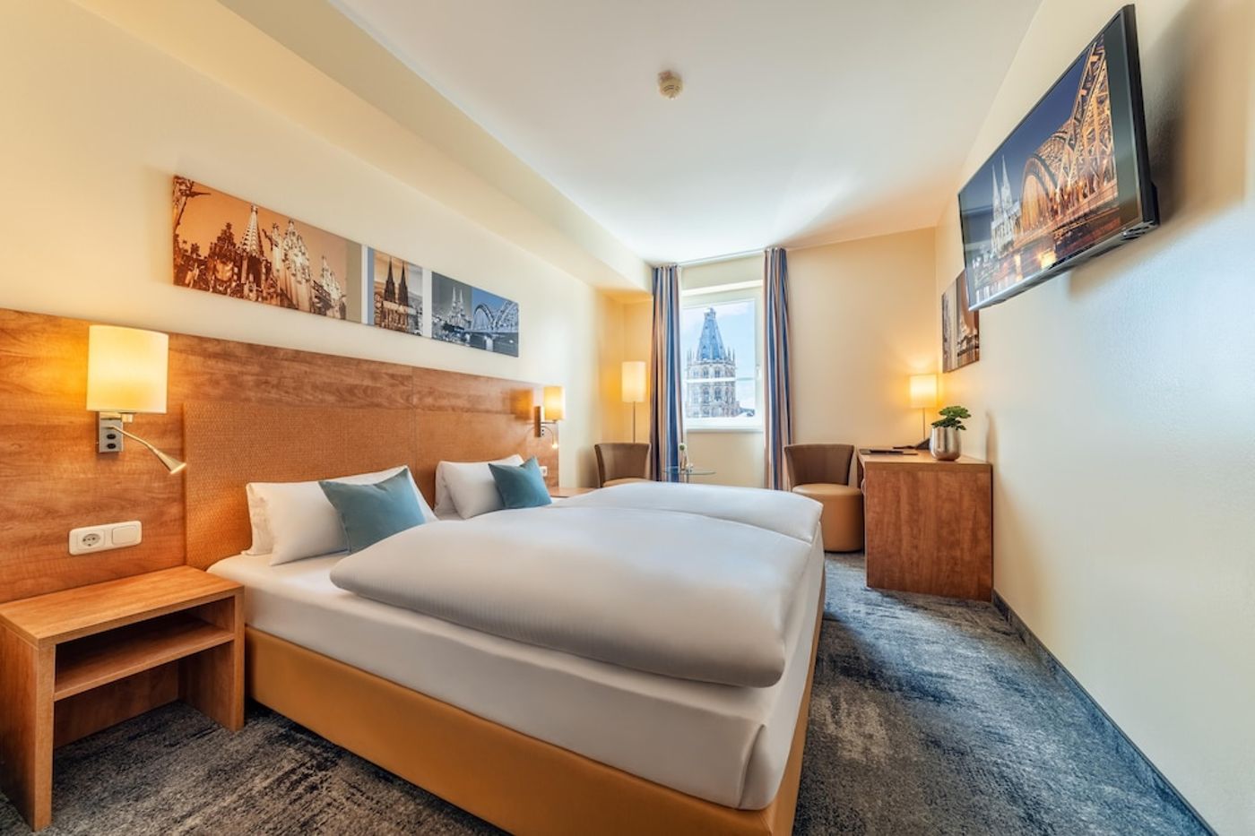 expedia-3159767-12