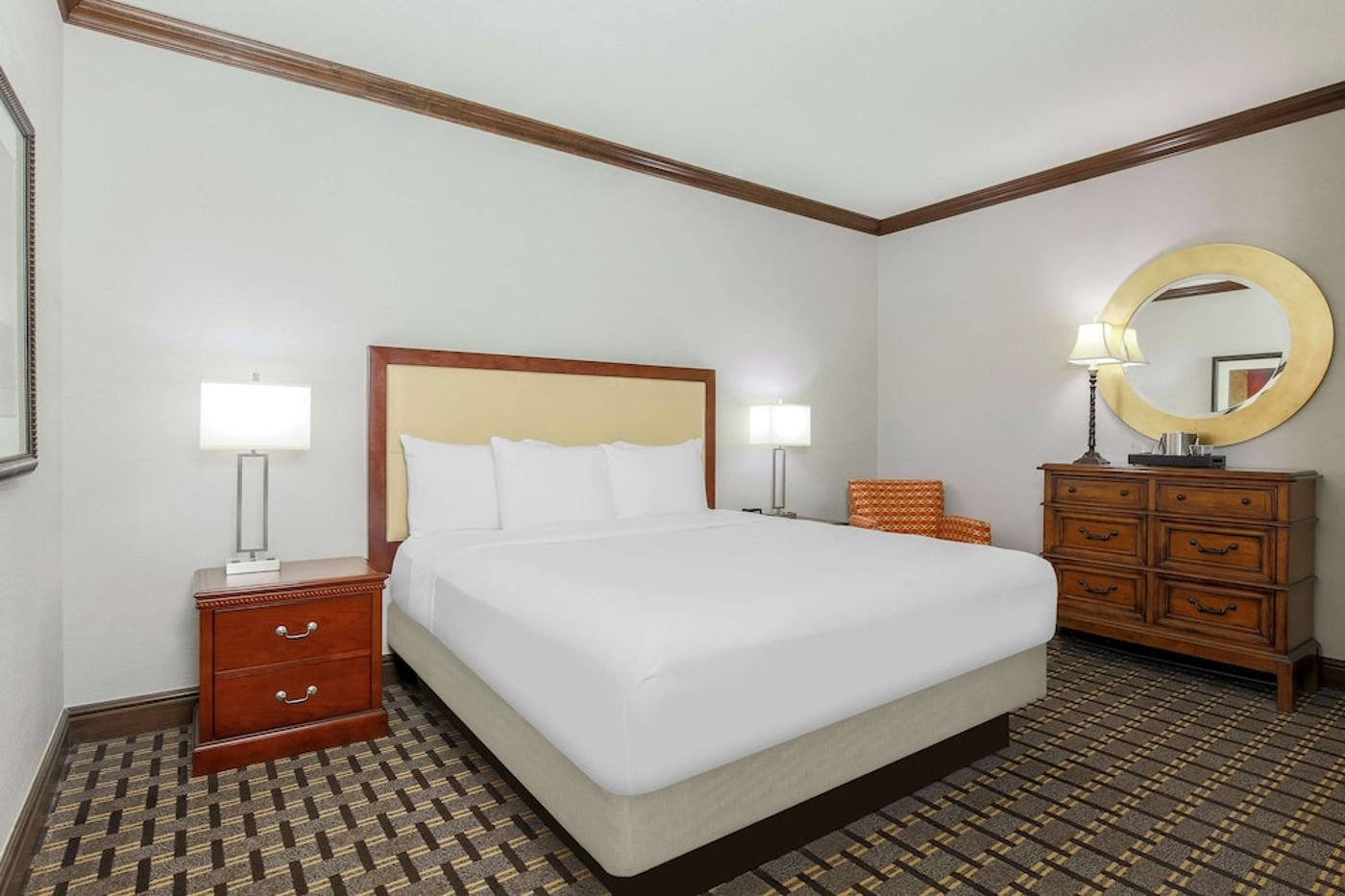 expedia-3159576-20