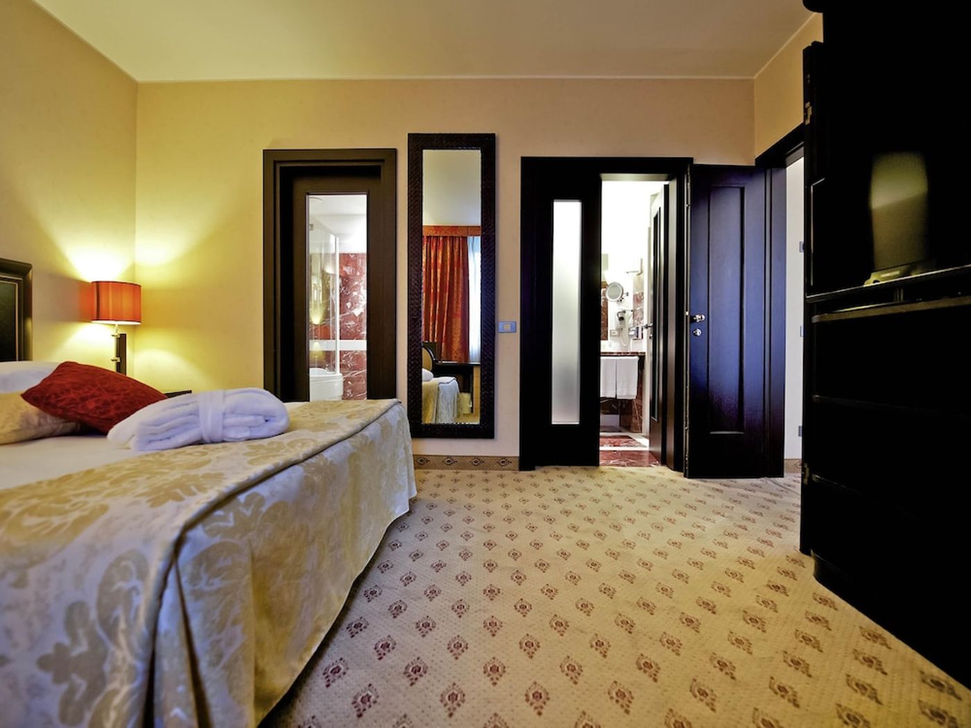 expedia-3163649-23