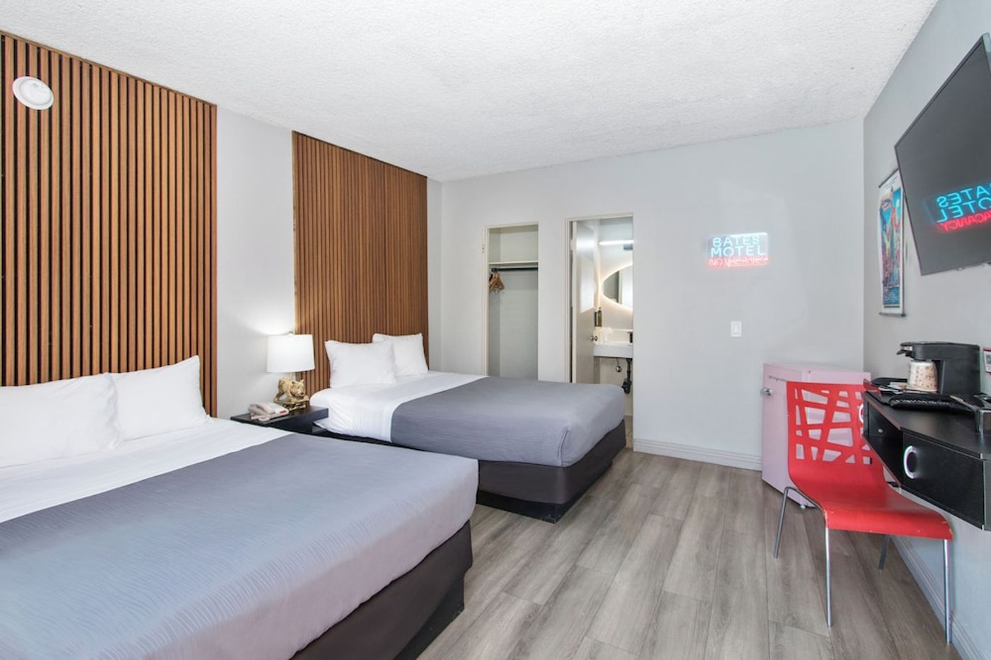 expedia-3158868-8