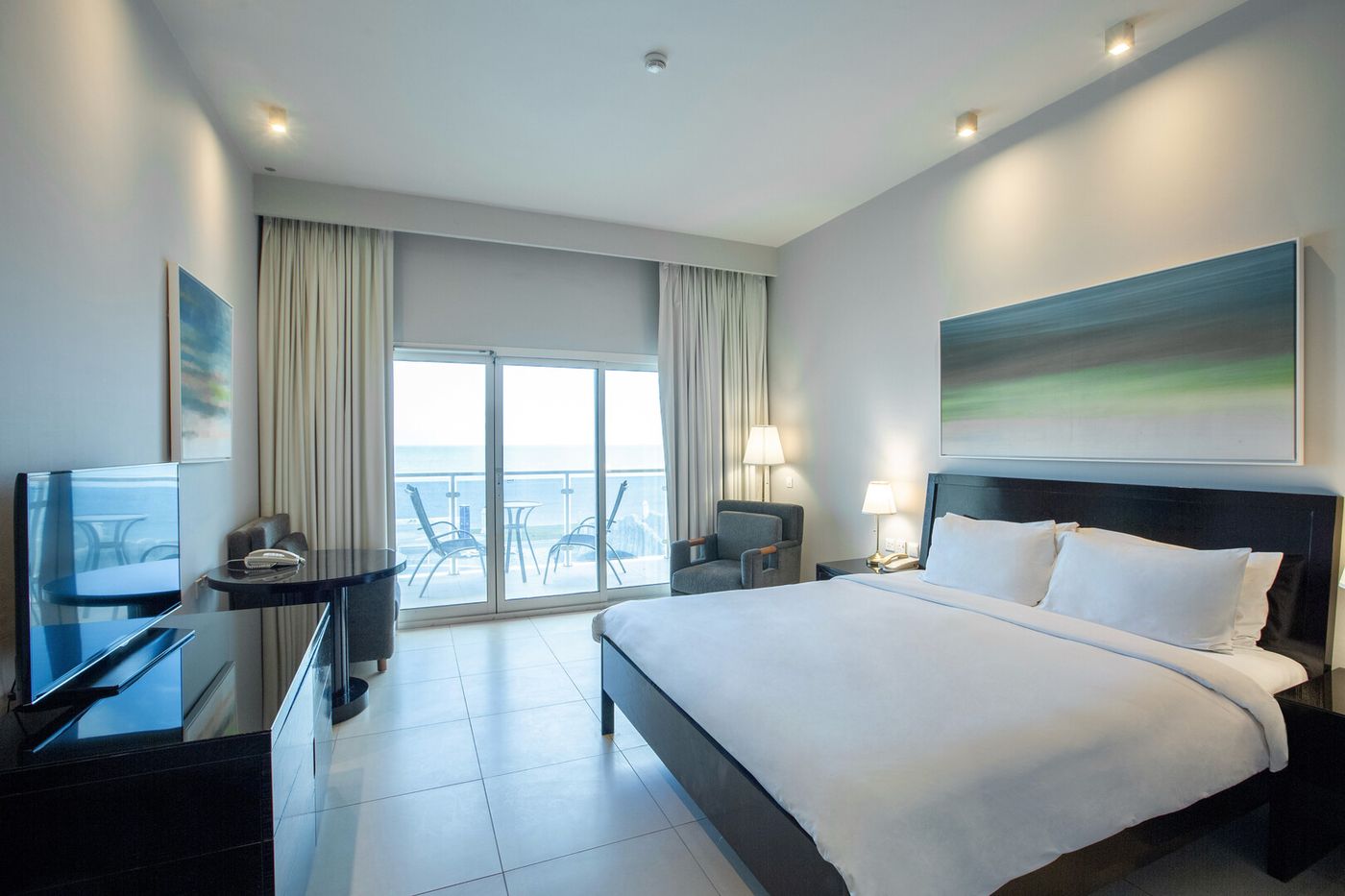 Radisson Blu Resort, Fujairah 19.08