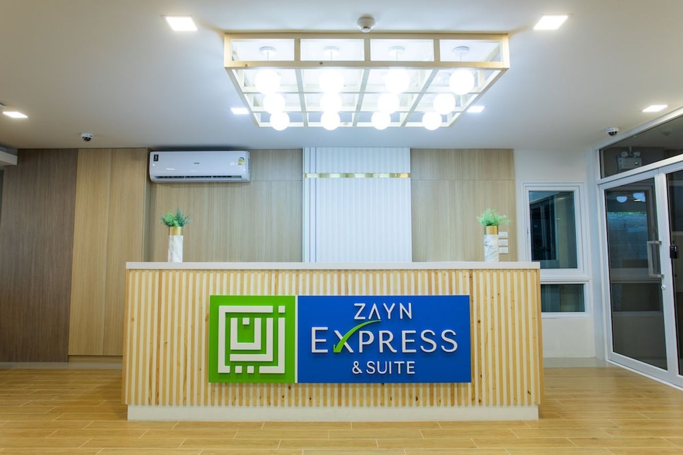 expedia-3159120-7