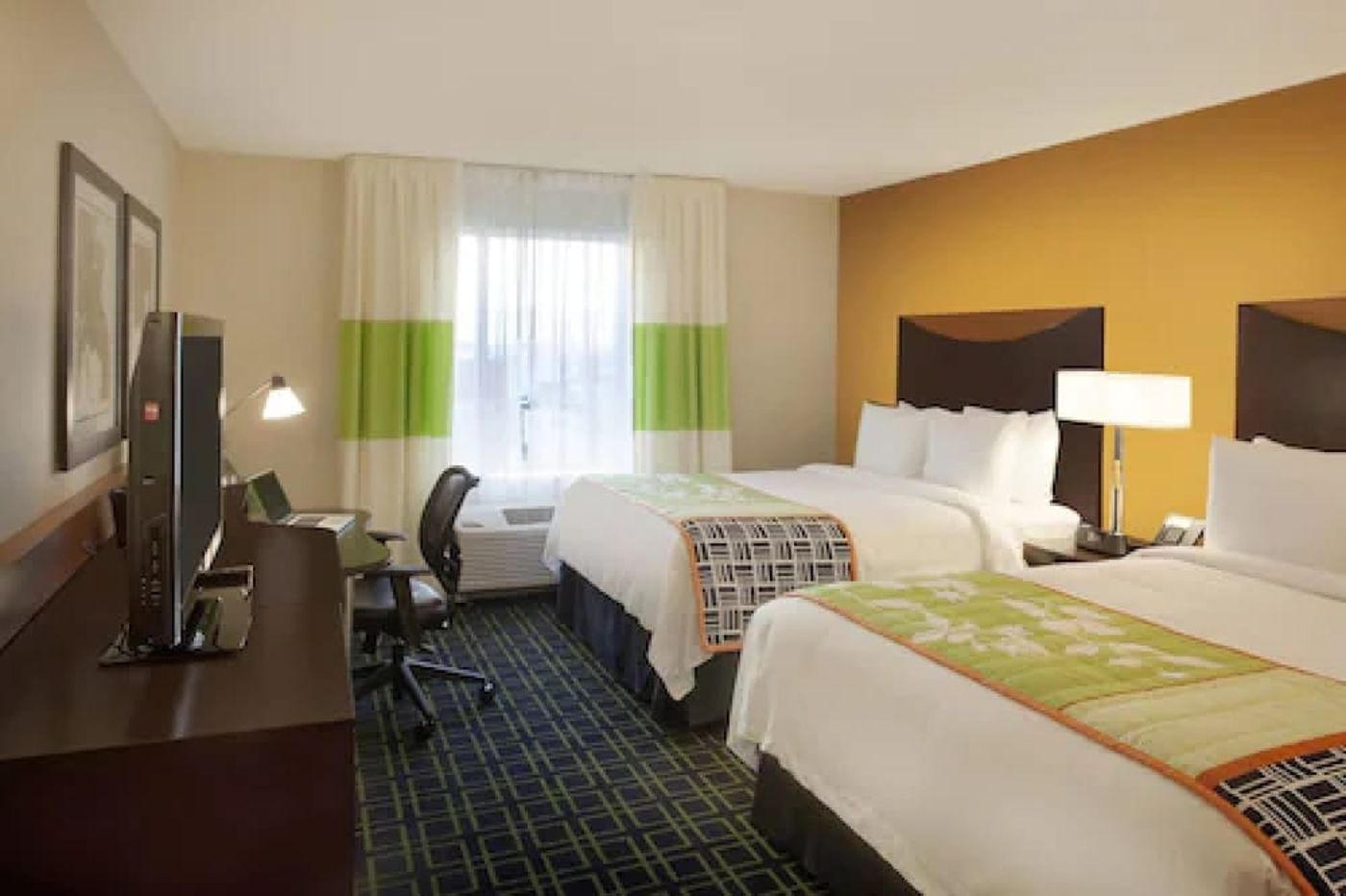 expedia-3165185-5