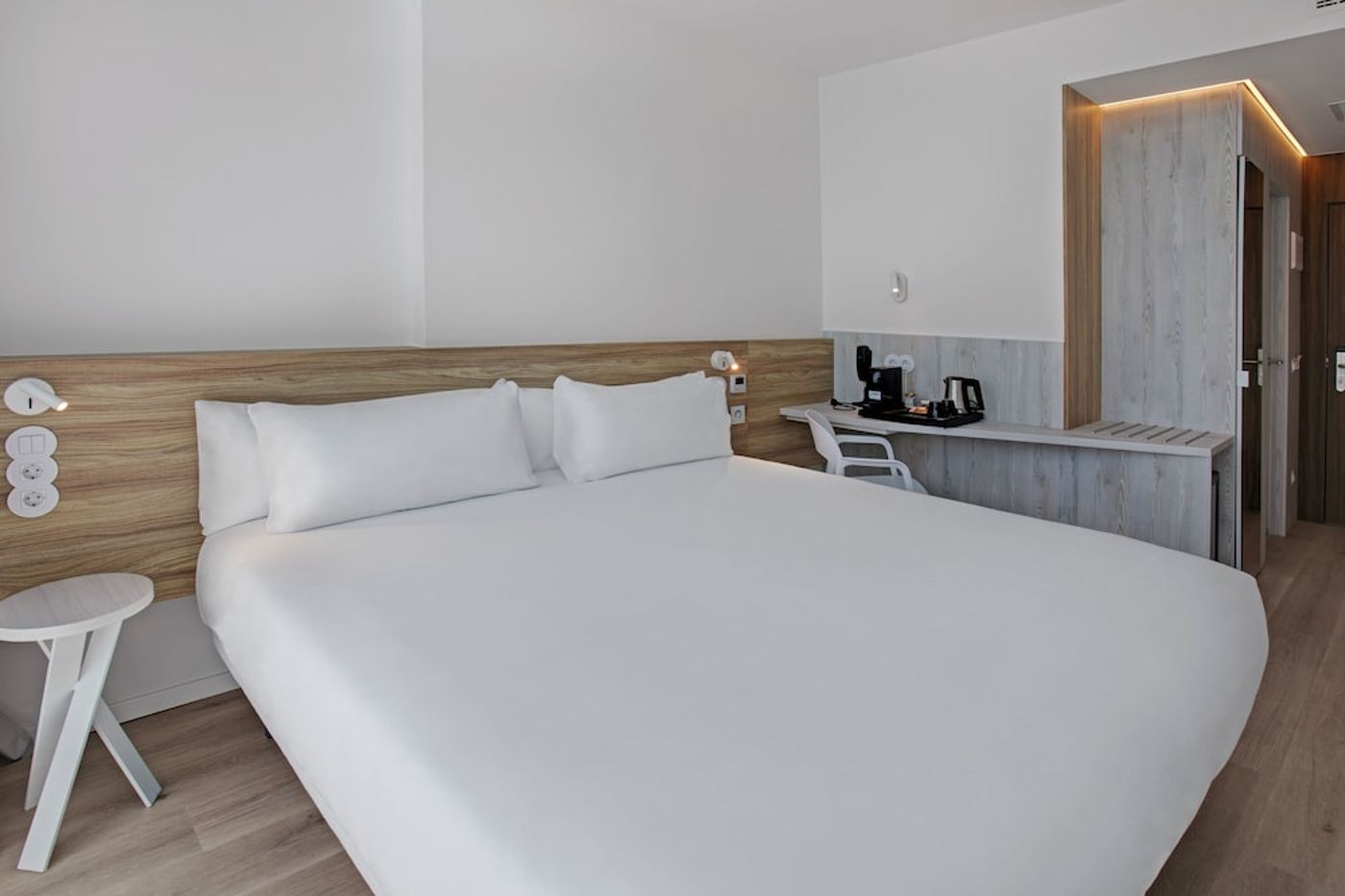 expedia-3165845-15