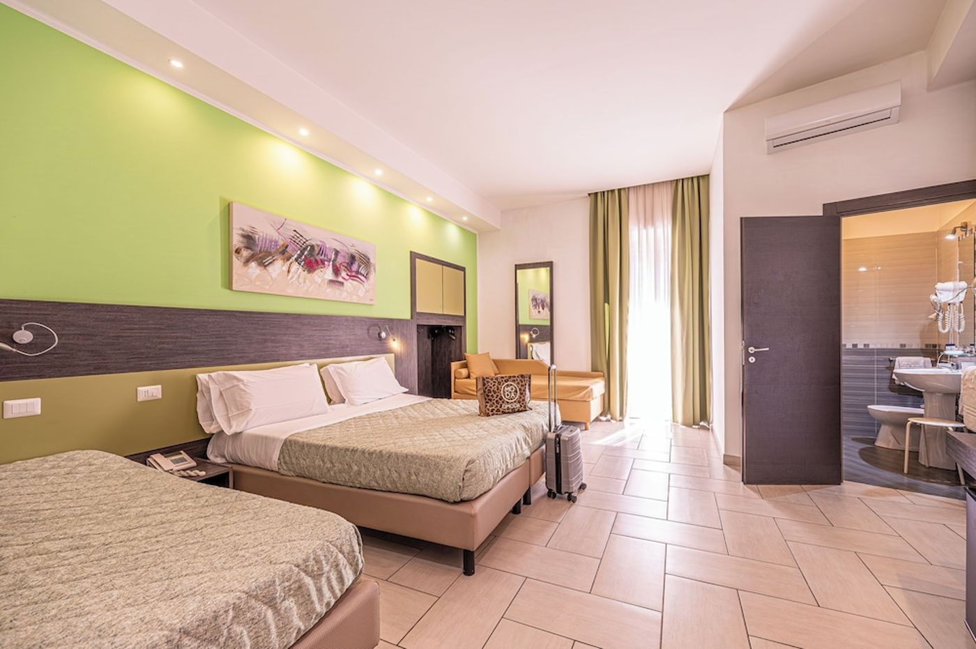 expedia-3166203-18