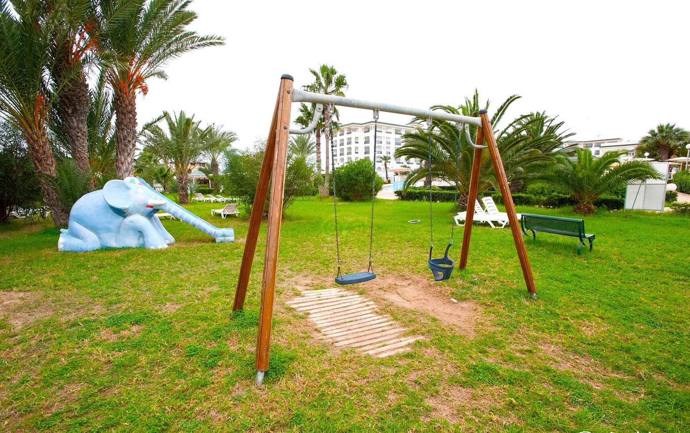 El Mouradi Palm Marina 03.06