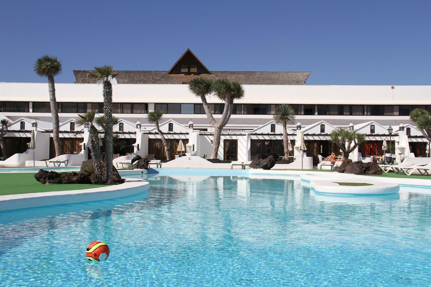 22.10.26 Sands Beach Resort