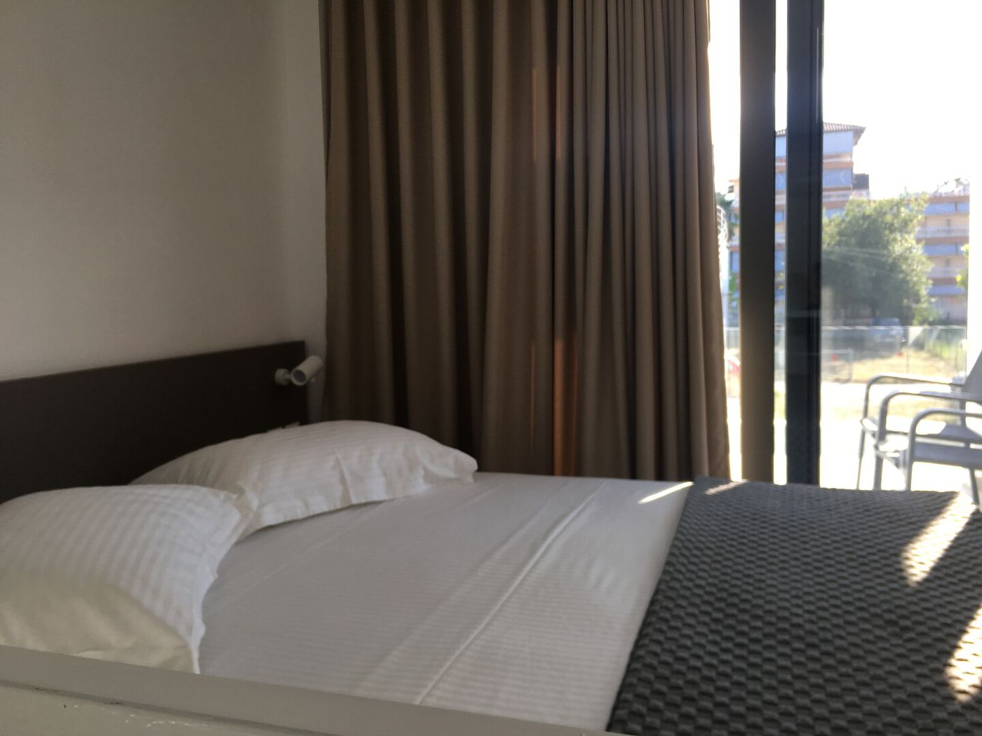 Oasis Apts & Rooms