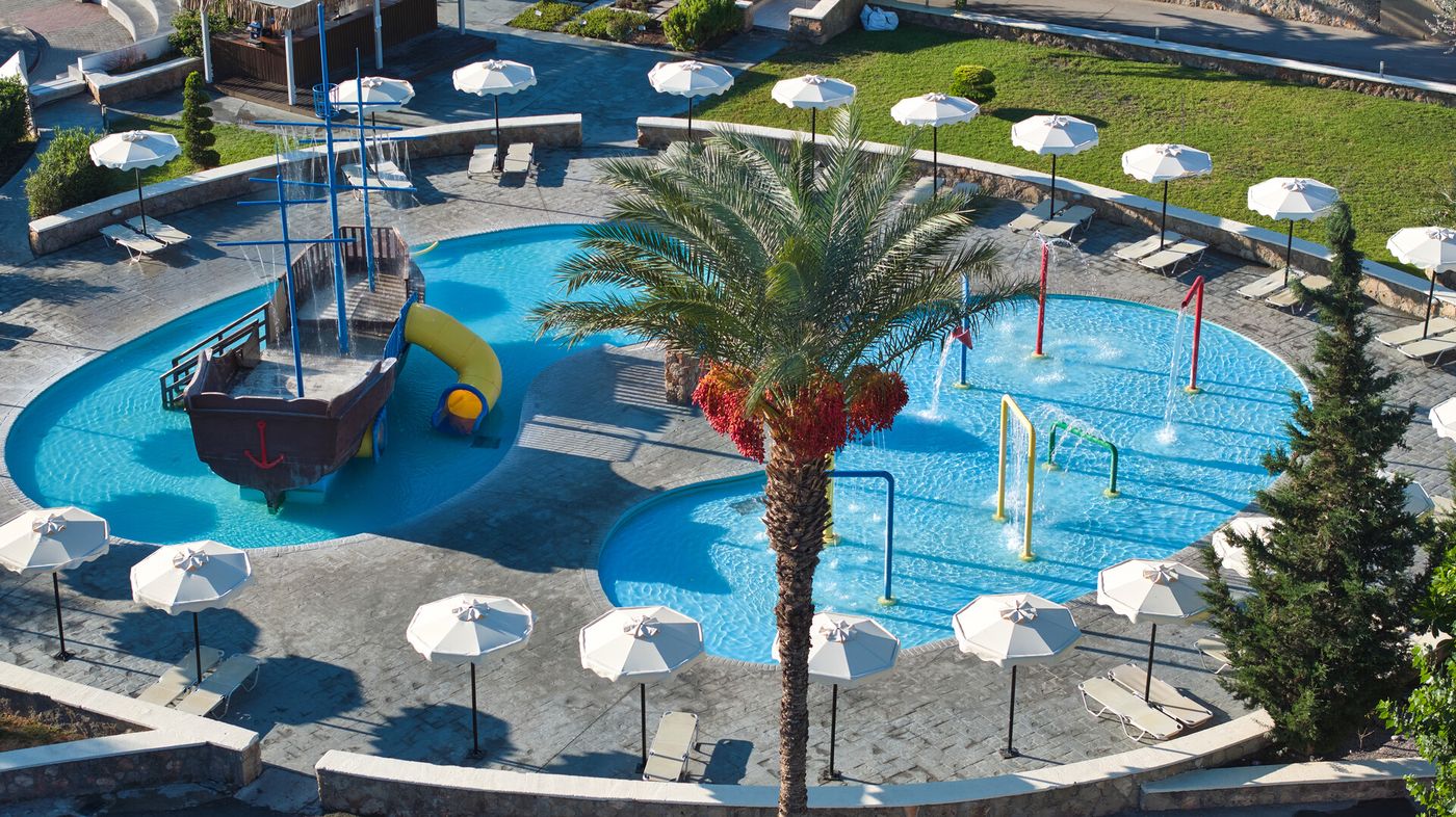 Kiotari Miraluna Beach Resort