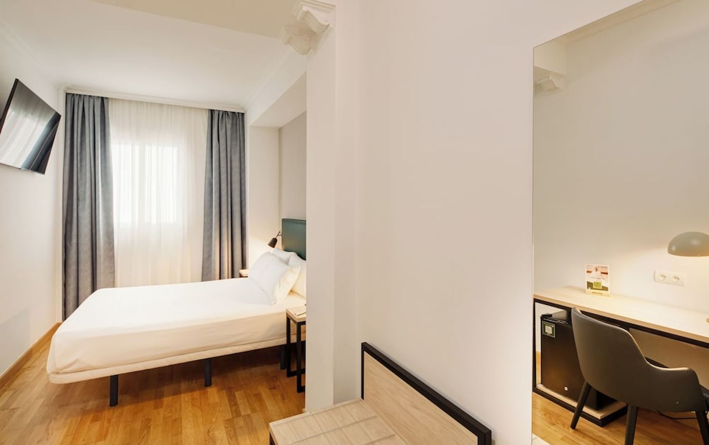 expedia-3166043-25