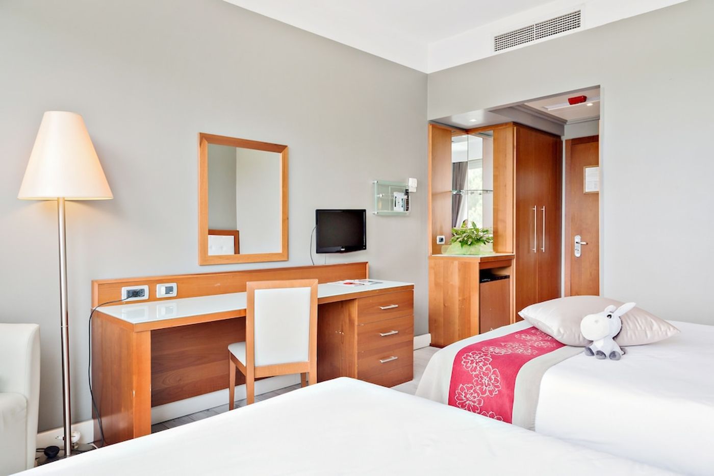 expedia-3158485-26