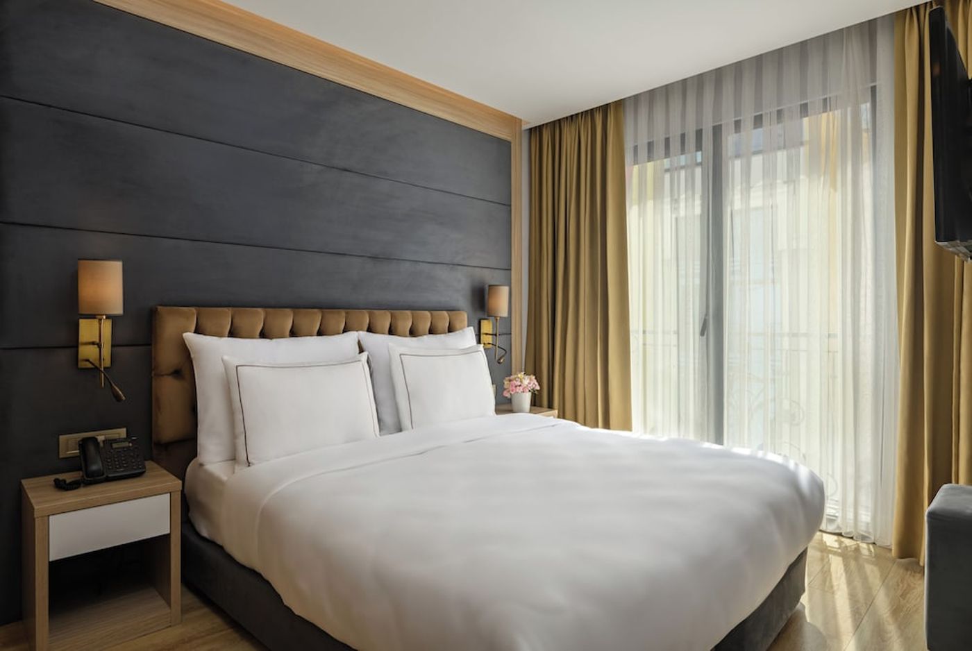 expedia-3159483-5