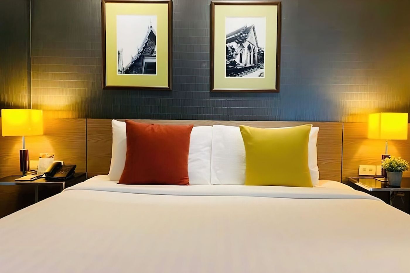 expedia-3165653-25