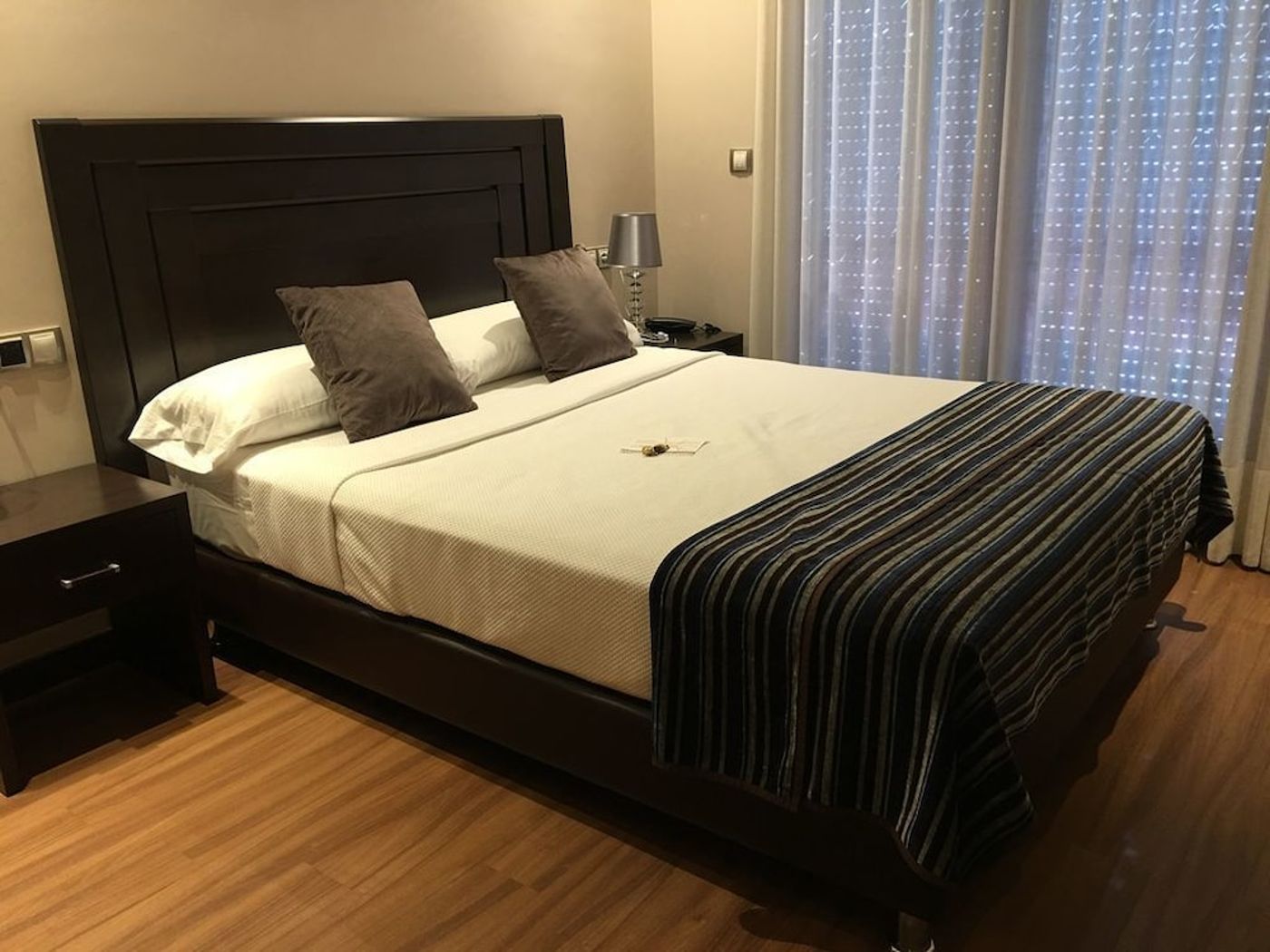 expedia-3165987-28