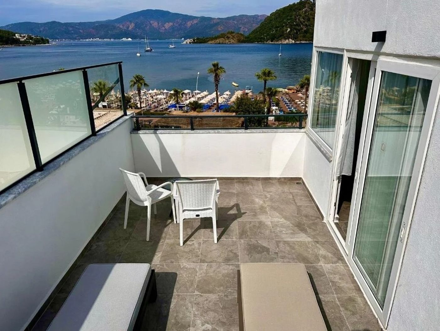 01.04.26 Casa Blanca Hotel 