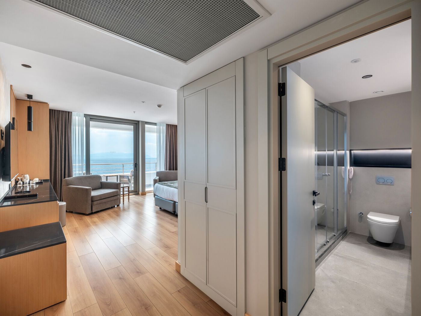 Korumar Deluxe Hotel