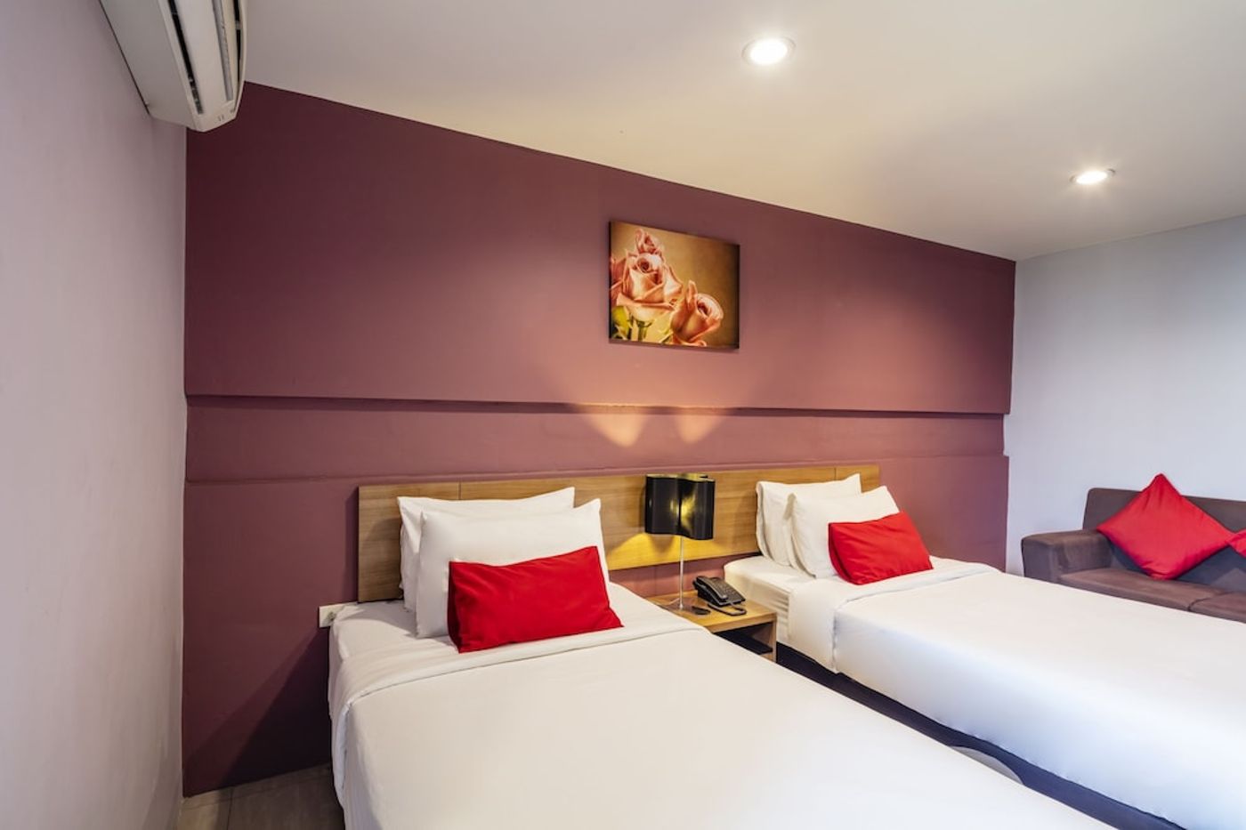 expedia-3162795-10