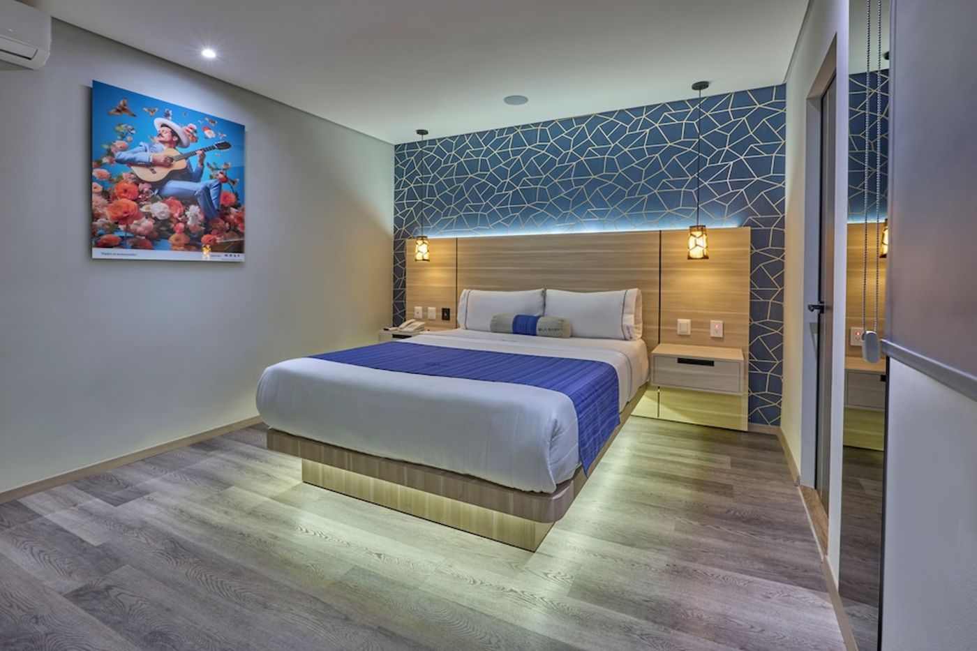 expedia-3164855-18