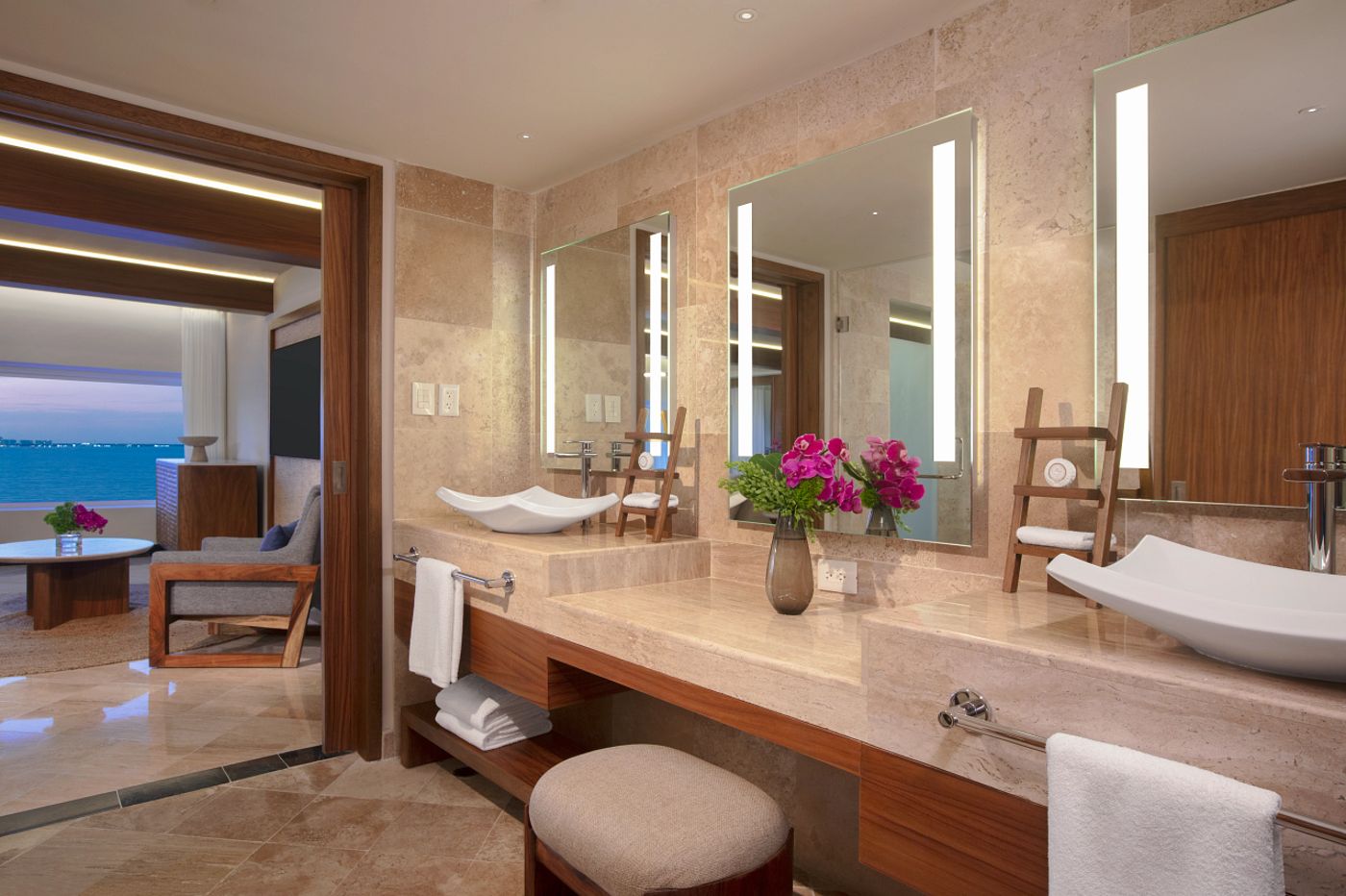  Dreams Sands Cancun Resort & Spa 27.08