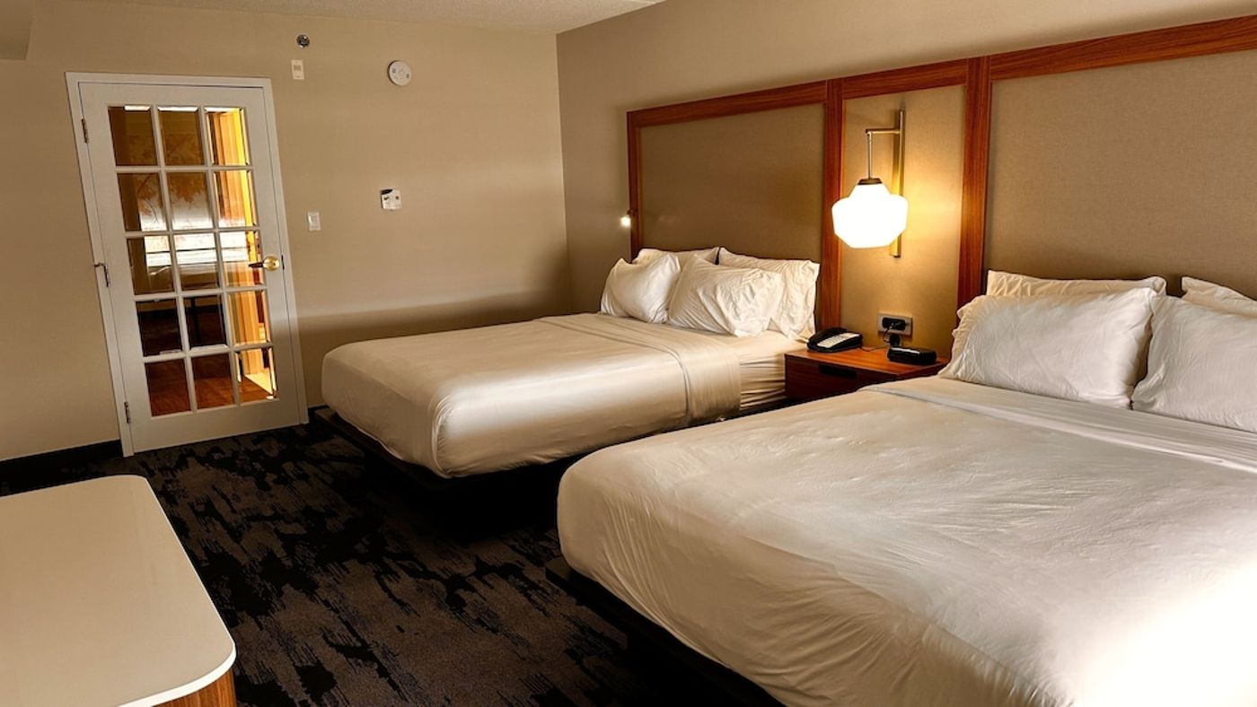 expedia-3163877-17