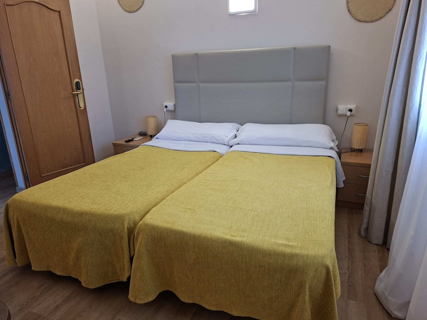 expedia-3165892-26