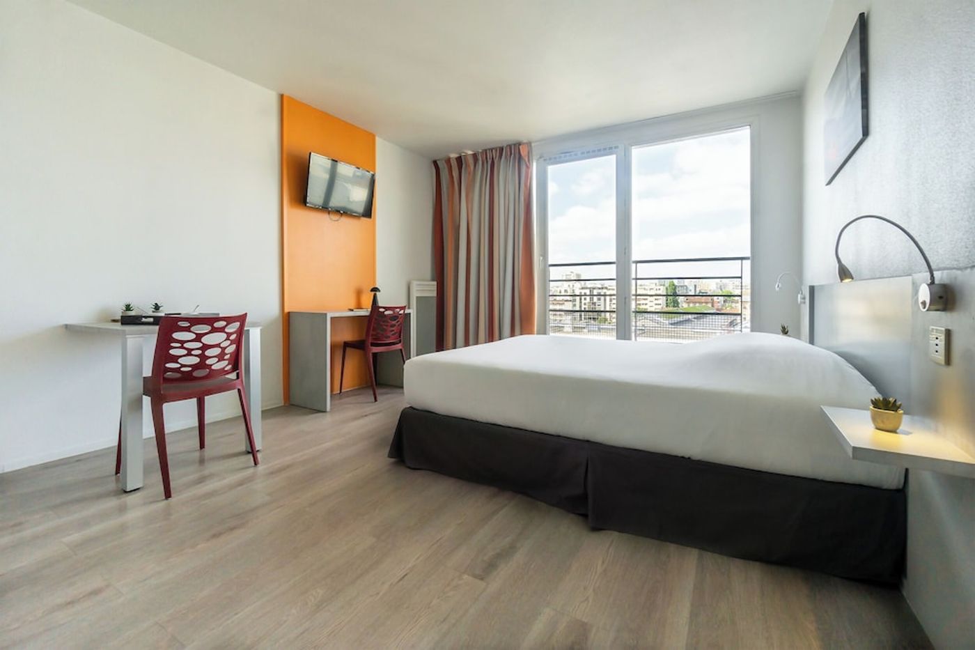 expedia-3164077-1