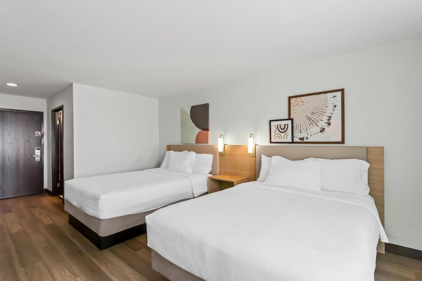 expedia-3162123-30