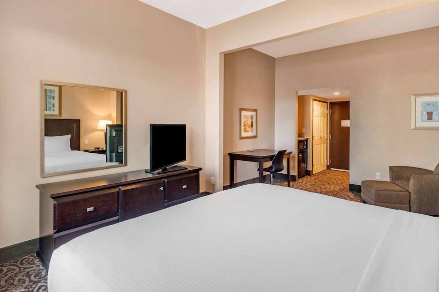 expedia-3160840-10